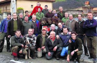 Los cazadores asturianos apuran sus últimas monterías del curso 